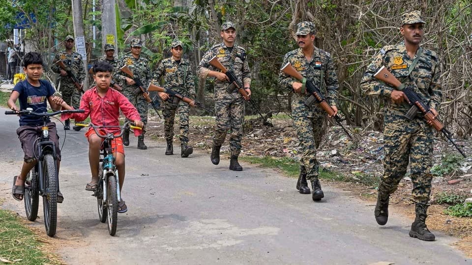 Border Fencing: Tension at Tin Bigha Corridor in Mekhliganj, Cooch Behar